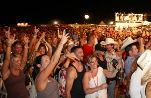 Blake Shelton fans in Brownsville, Oregon